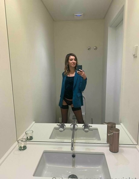 yanaviolet pornographic model images