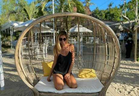 yanaviolet pornstar nice images