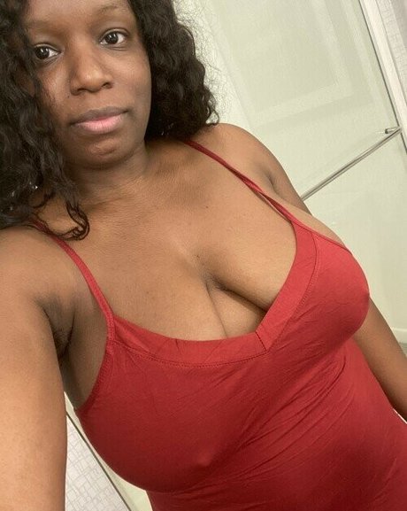 ThatChocoBxtch nudes star galleries