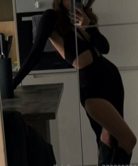 barbie cake naked star img