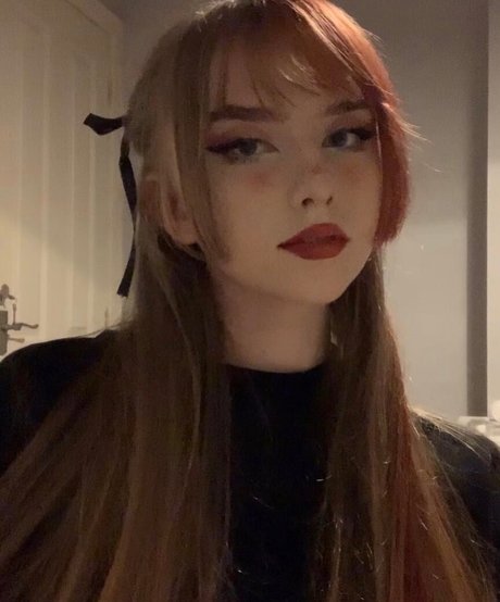 Maisie Francesca nude star pics