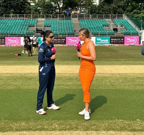 Alex Hartley Cricket sexy model photo