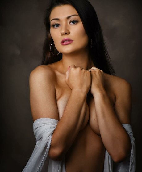 Black Cat Modeling star free galleries