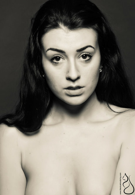 Black Cat Modeling model exclusive image