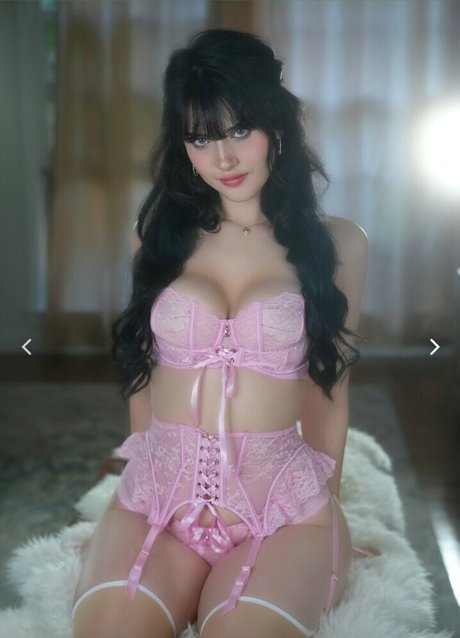 Candy Lion pornographic star images