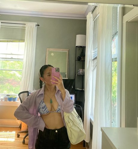 Ara Chun model best image