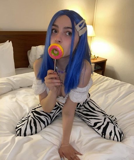 frend baby sexy actress pictures