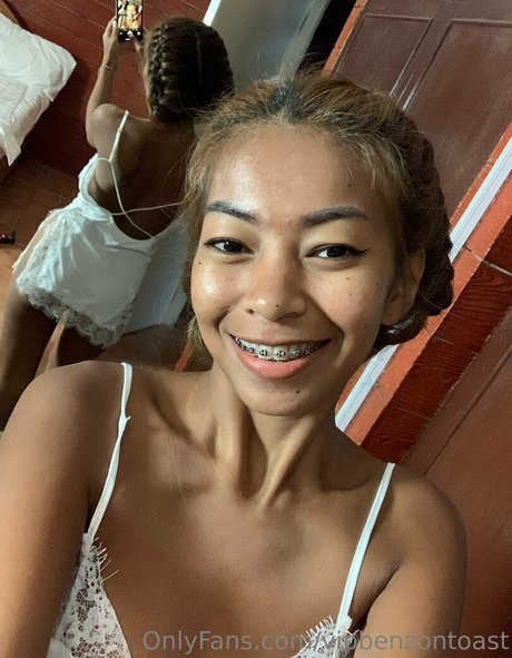 benzontoast exclusive model archive