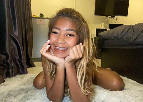 blonde footjob onlyfans art nude archive