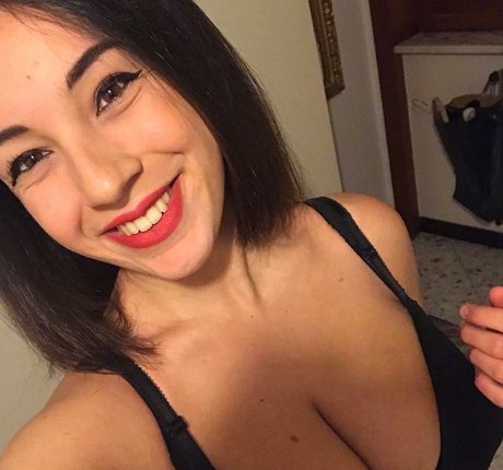 Gianclaudia Di Giacomo star nude archive