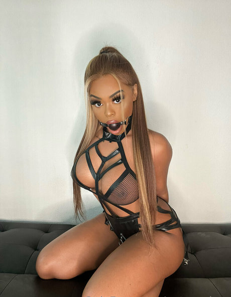 juiccygalore pornstar sex photos