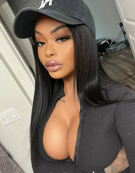 juiccygalore star exclusive galleries