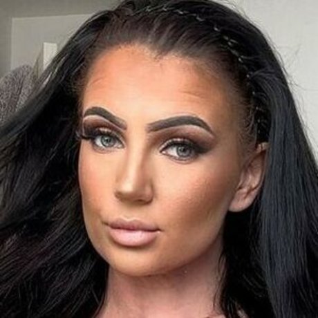 Siobhan Ward model exclusive galleries