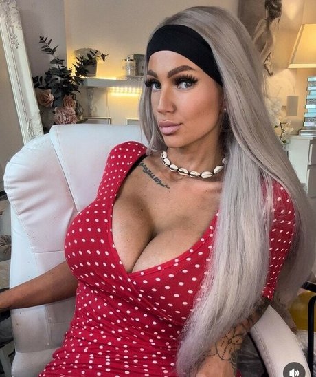 Siobhan Ward star art pictures