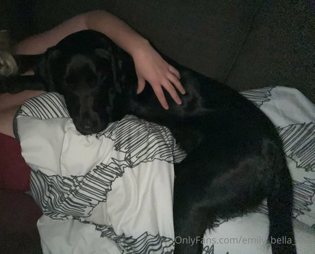 emily bella free model hd photo