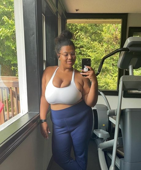 WeightOffAsh naked pornstar pics