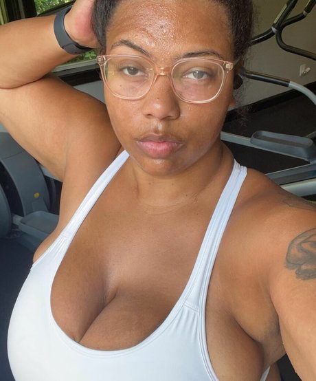 WeightOffAsh actress pics