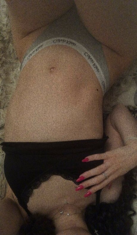 Celiaasalazarr exclusive pornstar img