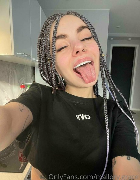 mallory grace model naked img