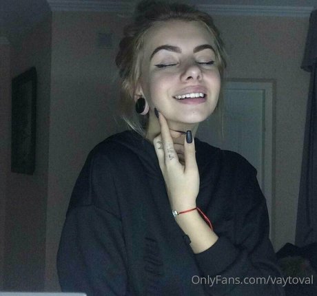 mallory grace star perfect photos