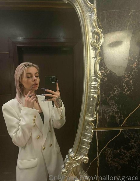 mallory grace sexy actress picture