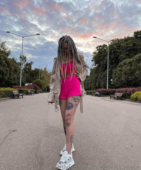 mallory grace nice star photos