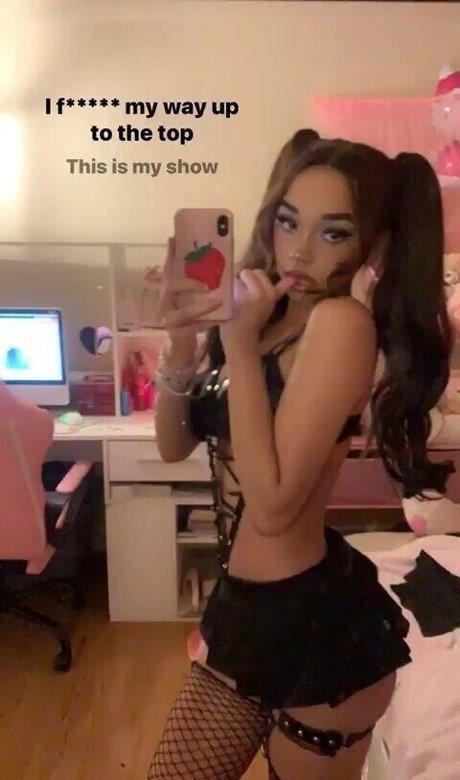 Lapbrat Zowey sex actress pics