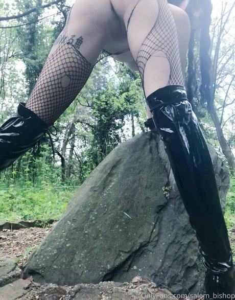 Bunnbutts pretty actress photos