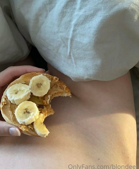 blondeej star top gallery