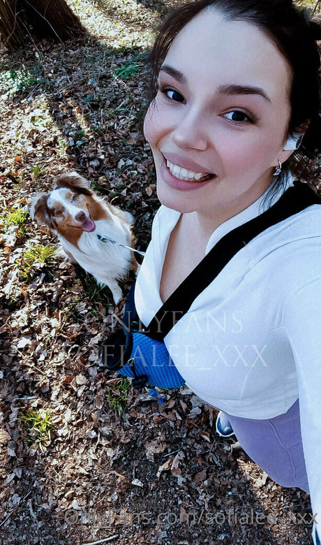 Sofia Lee art model pics