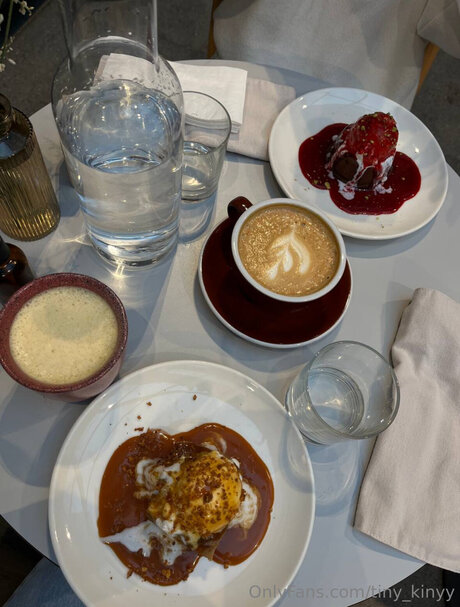 Tiny Kinyy pornstar nice photos