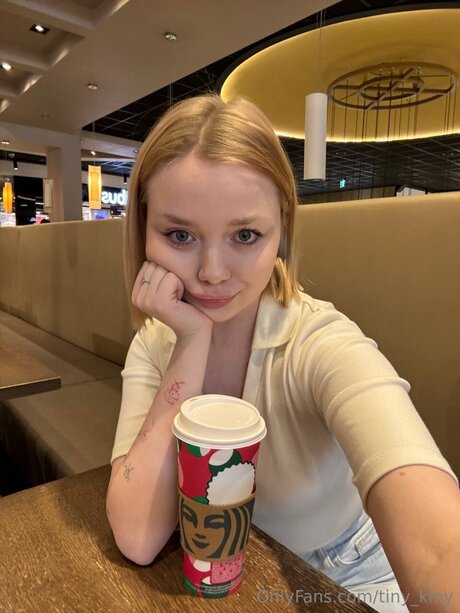 Tiny Kinyy xxx star images