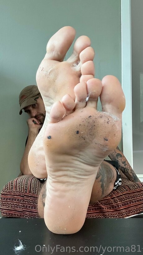 Yorma81 nude actress photo