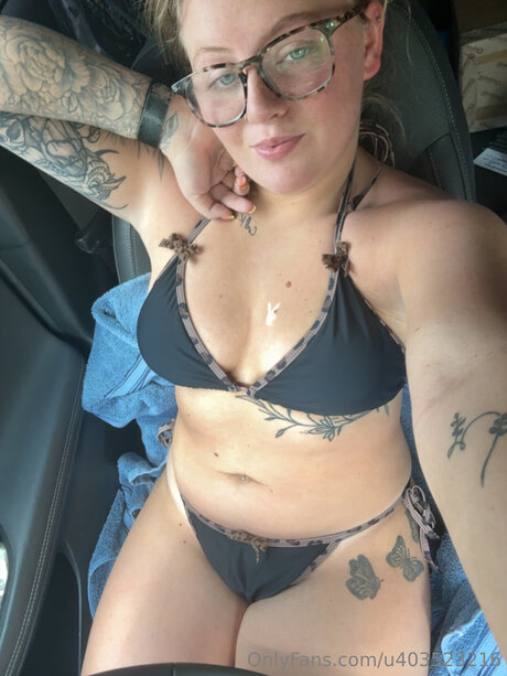 U403523216 exclusive pornstar images