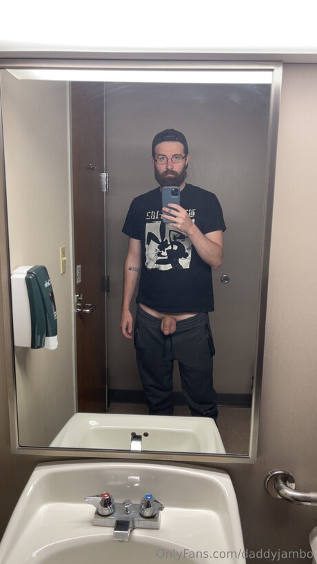 Daddyjambo star best picture