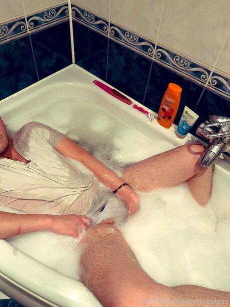 Pablosolano model free photo