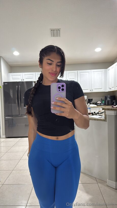 Laufitoftv sexy model photo