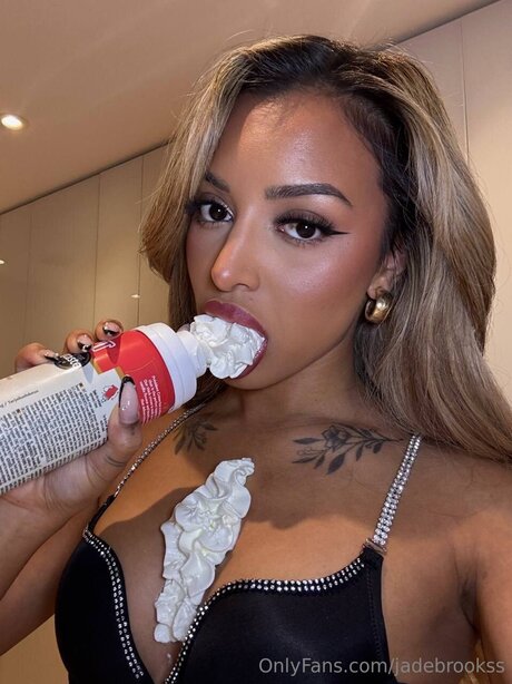 Jadebrookss star sexy photos