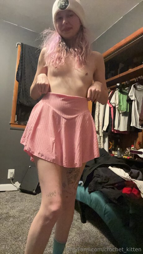 Crochet Kitten naked model img