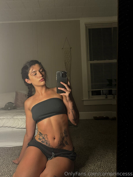 Cornprxncess exclusive model pic