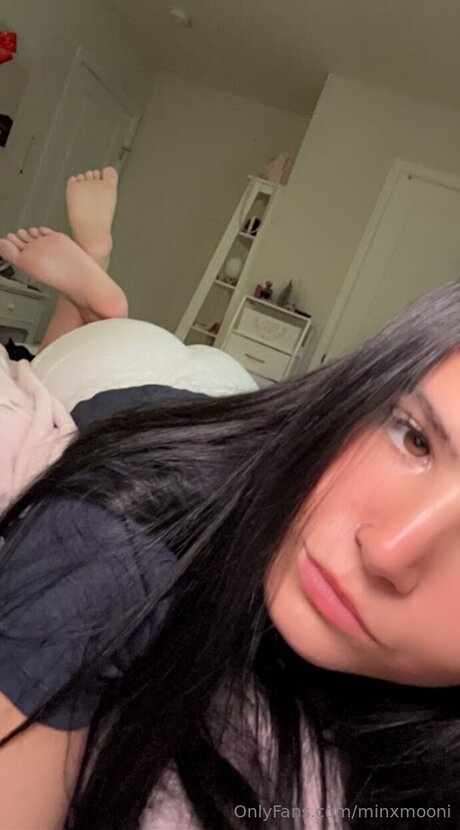 Minxmooni xxx model pictures