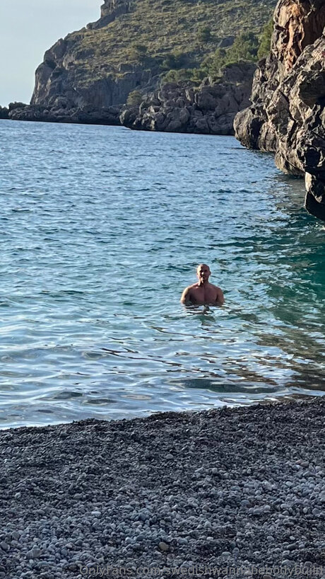 Swedishwannabebodybuild erotic pornstar pic