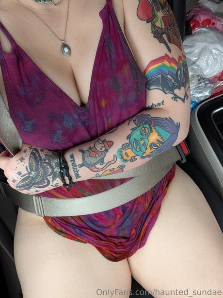 Haunted Sundae pornstar pretty picture