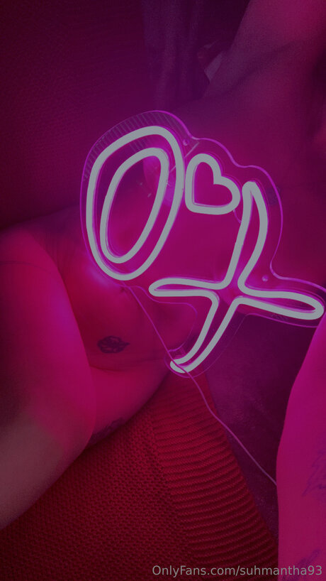 Suhmantha93 hot star image