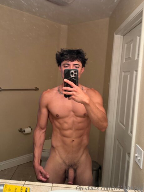 U51104204 star porn gallery