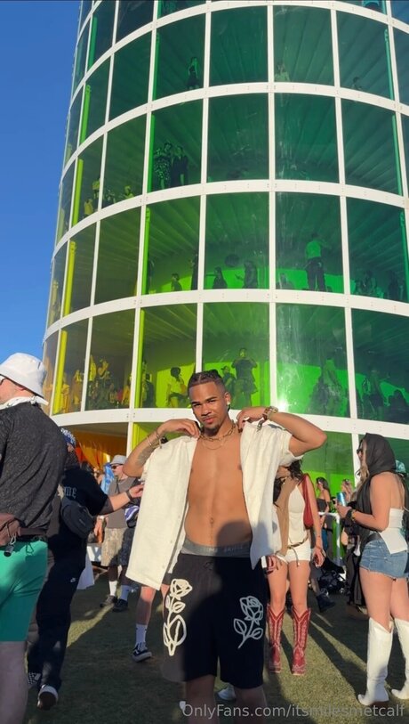 Itsmilesmetcalf nice actress image