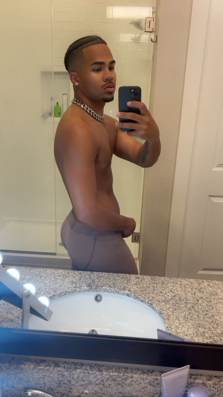 Itsmilesmetcalf pretty pornstar img