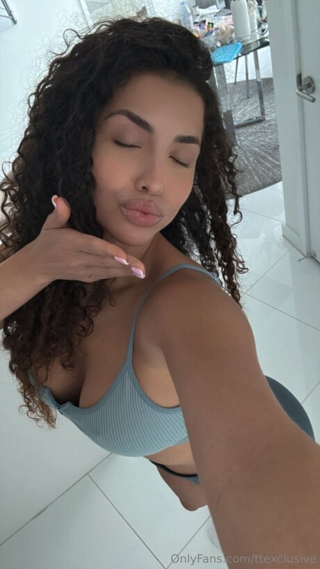 Ttexclusive model xxx galleries