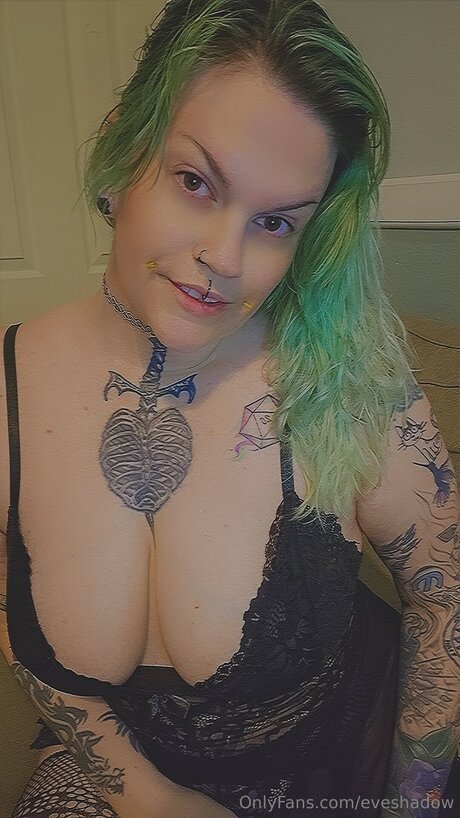 Eveshadow high quality model photo