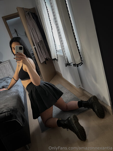 Nexinyx pornstar naked images